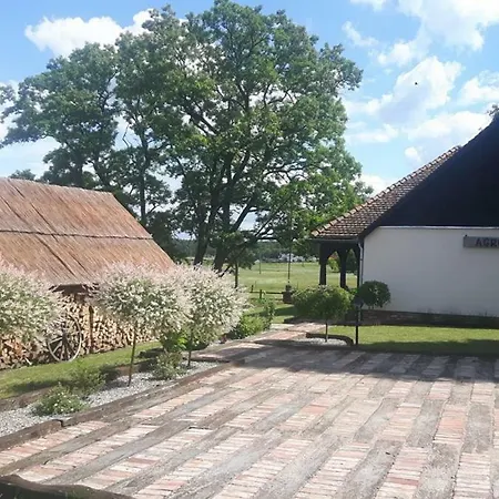 Agroturystyka Rzecin مزرعة للإقامة *